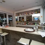 Karaca Ξενοδοχείο 4*