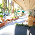 Karaca Ξενοδοχείο 4*