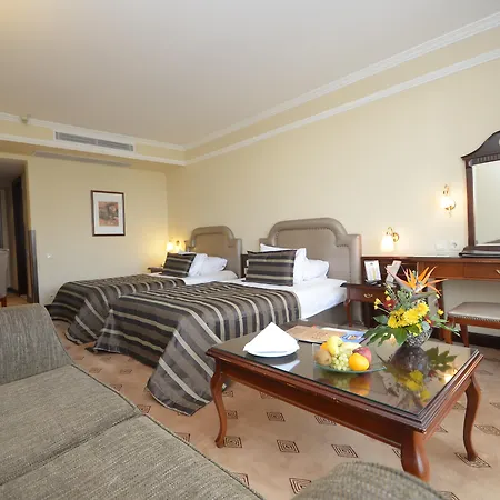 Hotel Karaca 4*