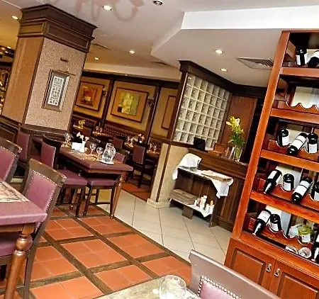 Hotel Karaca