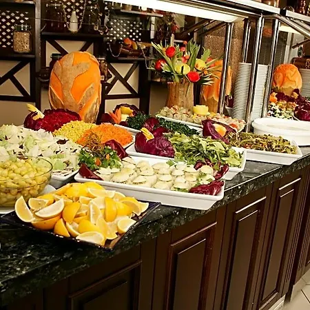 Hotel Karaca 4*