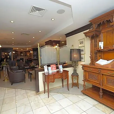 Karaca Hotel